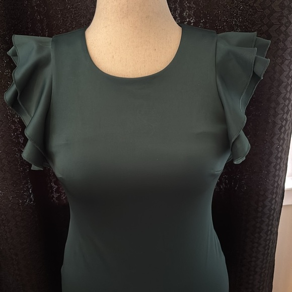 Size 4 emerald green Tommy hilfigure dress - Picture 2 of 7